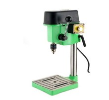 Настольный вертикально-сверлильный станок Mini Bench Drill BD2506. Напряжение питания 220В 50Гц. Номинальная мощность: 100Вт. Диапазоны оборотов: 0 - 5000 об./мин.; 0 - 6500об/мин;  0 - 8500 об/мин (диапазон выбирается перестановкой ремня на шкивах). Тип
